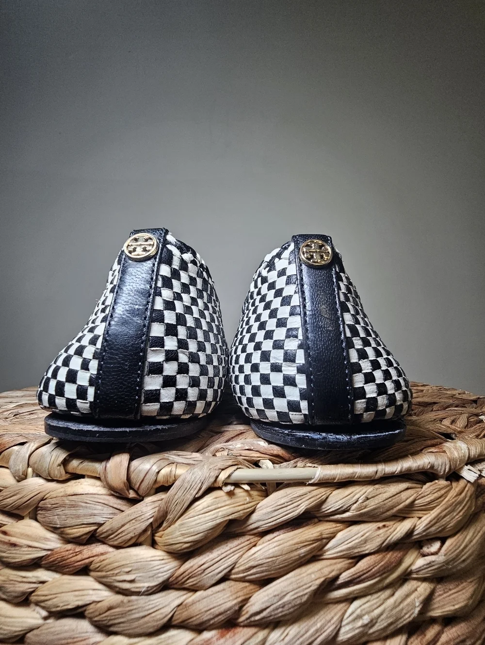 Tory Burch Woven Leather Ballet Flats 8M Black White Checkered Tassel